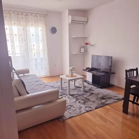 Apartment New - Private Parking *