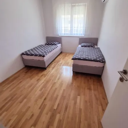 New - Private Parking Apartment Mostar